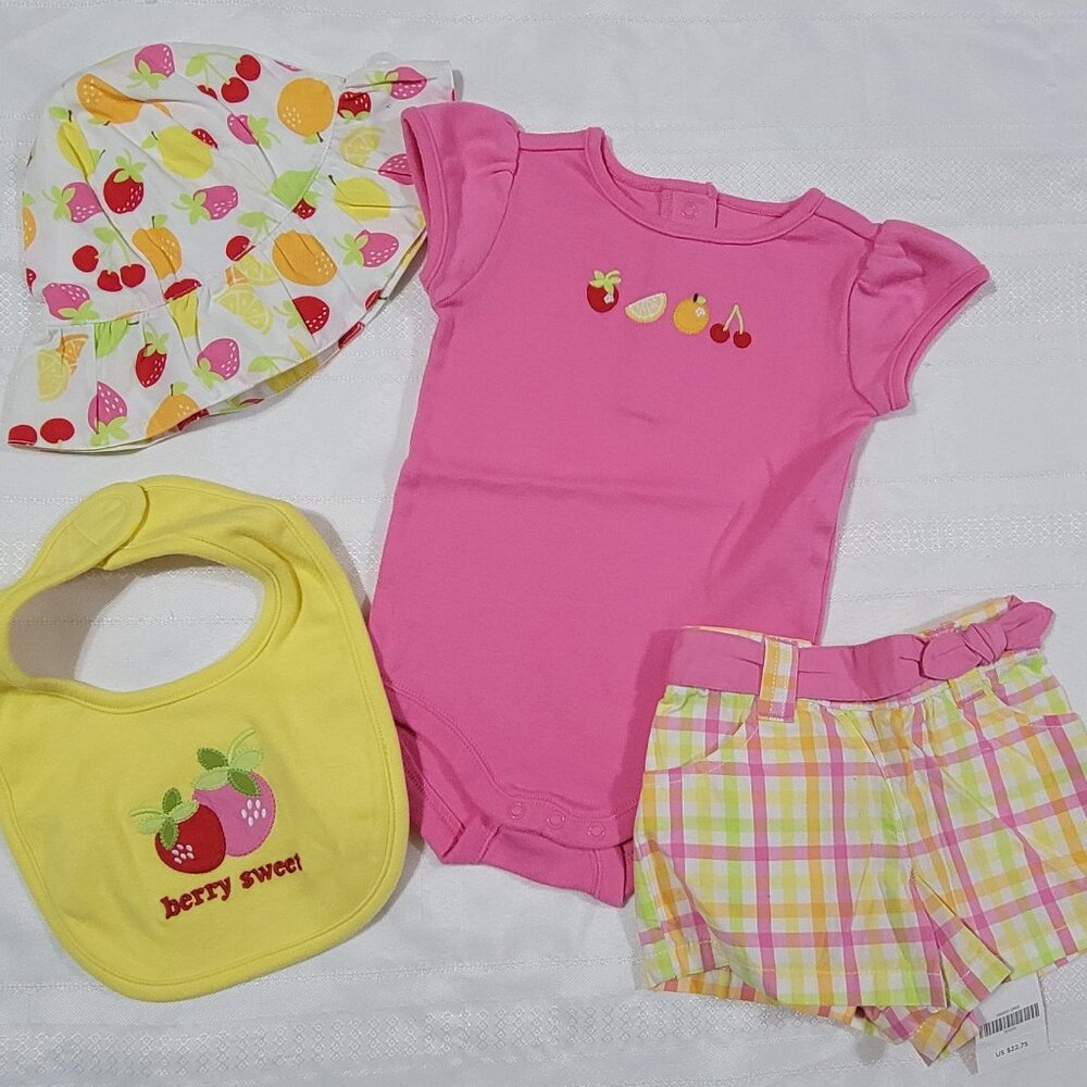 Gymboree Berry Sweet NWT 3-6 month set. Bodysuit, shorts,Hat & Bib Mixed Bin Z33